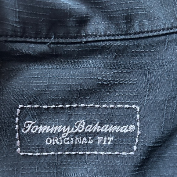 Tommy Bahama Black Graphic Men's Shirt - Picture 3 of 6